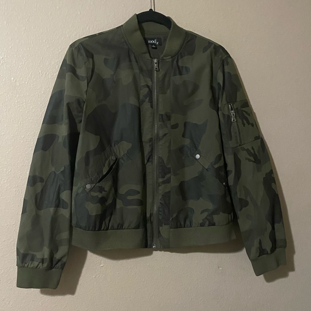 Camo bomber jacket